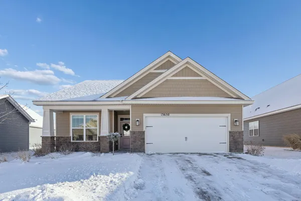 $435,000 | 13650 Applewood Trail, Rosemount, MN 55068
