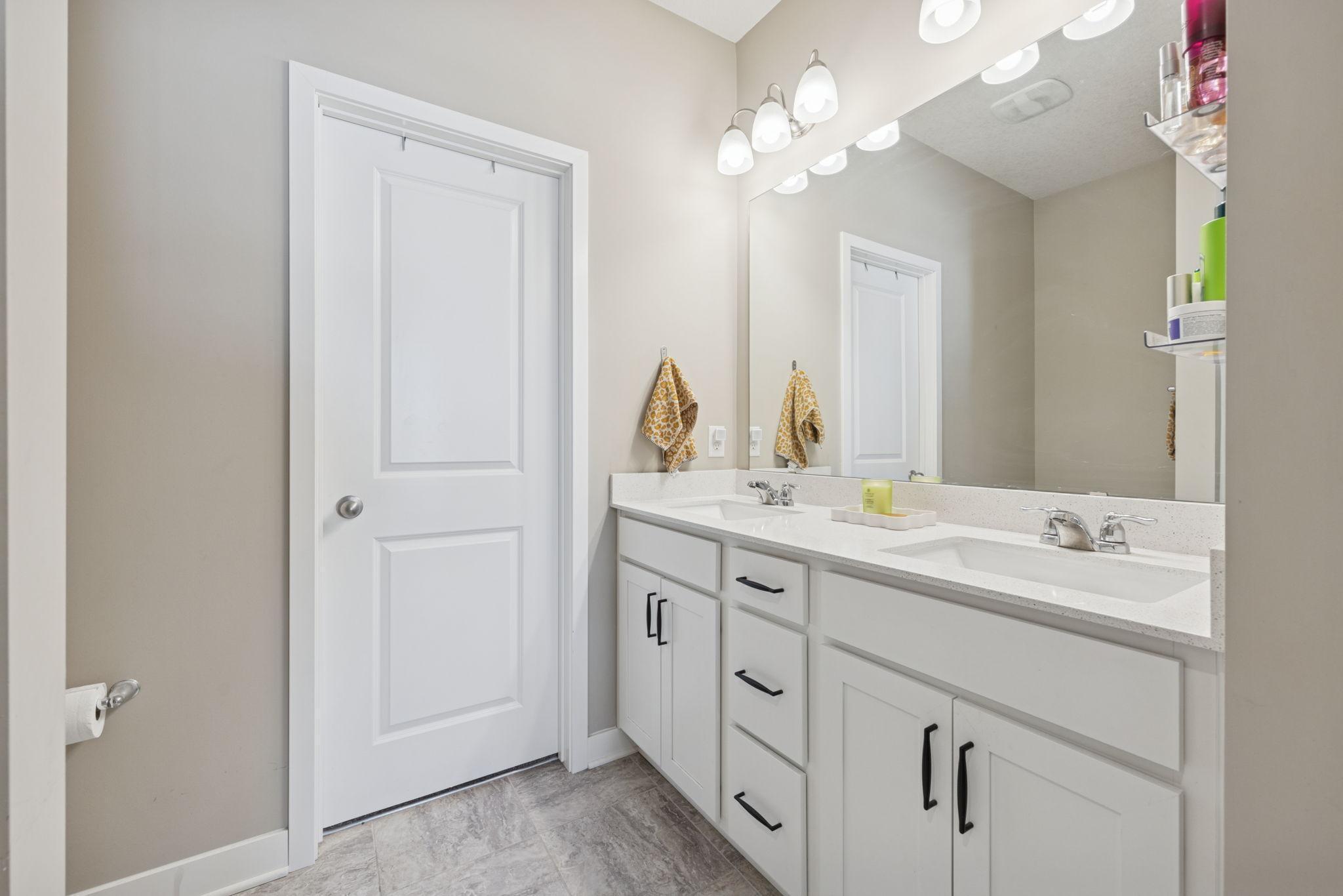 13650 Applewood Trail Rosemount, MN 55068 - Photo 16 of 22