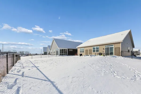 $435,000 | 13650 Applewood Trail, Rosemount, MN 55068