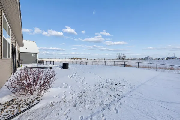 $435,000 | 13650 Applewood Trail, Rosemount, MN 55068