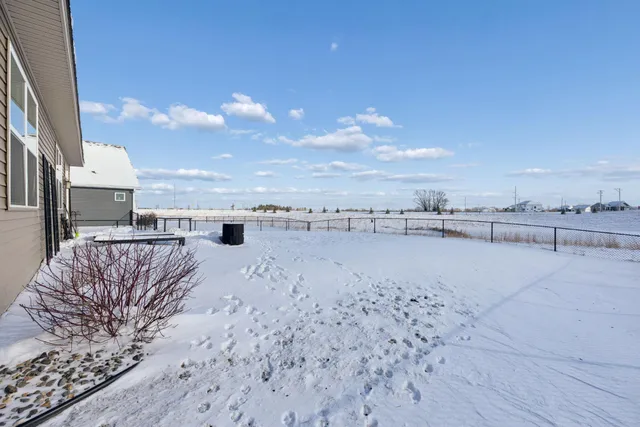 $435,000 | 13650 Applewood Trail, Rosemount, MN 55068