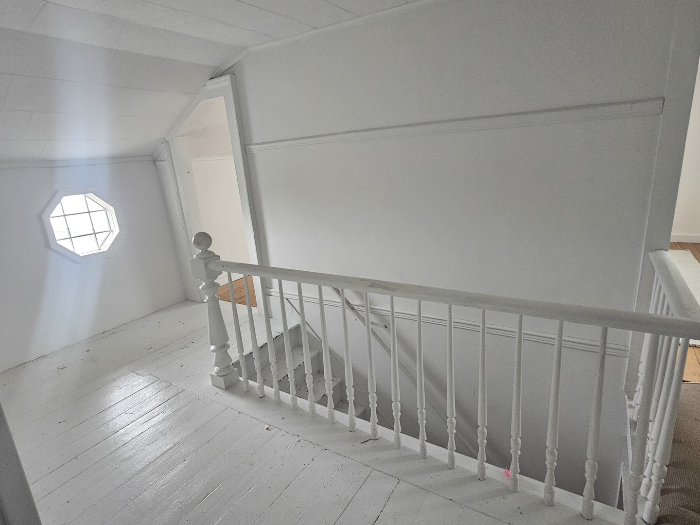 23018 Freeport Road Sterling, IL 61081 - Photo 12 of 19 a view of entryway with wooden floor