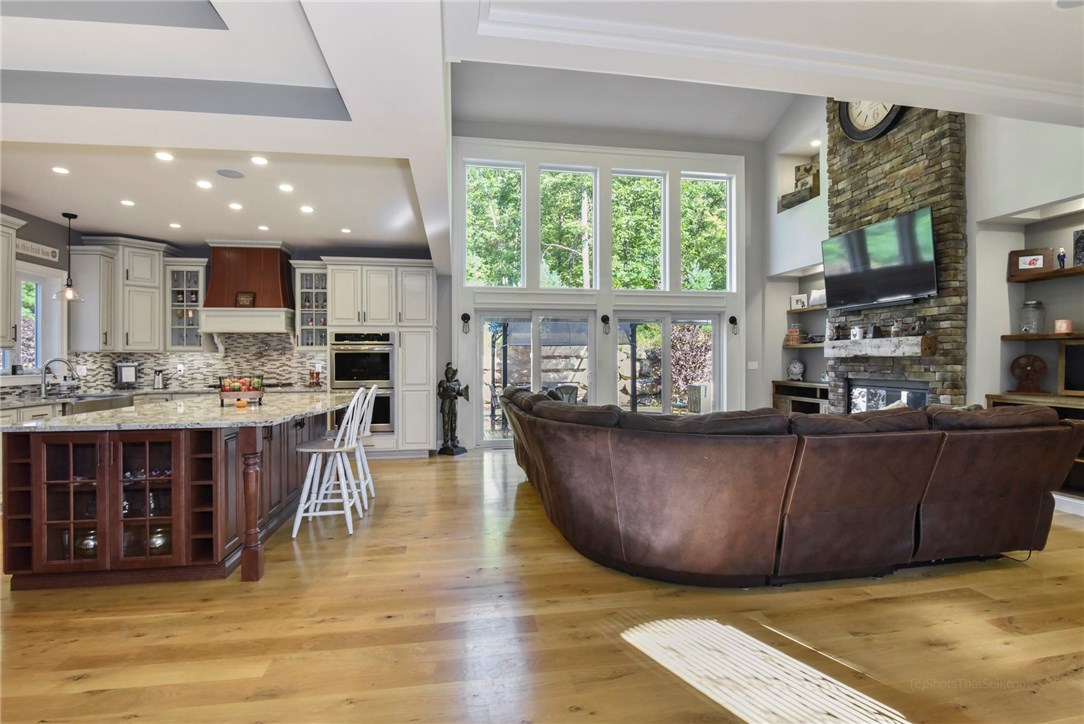 75 Matteson Road Scituate, RI 02831 - Photo 11 of 40 Living Area/Kitchen