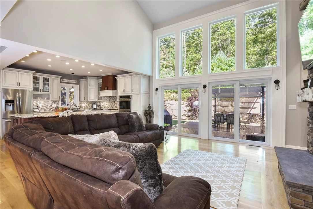 75 Matteson Road Scituate, RI 02831 - Photo 7 of 40 Living Room