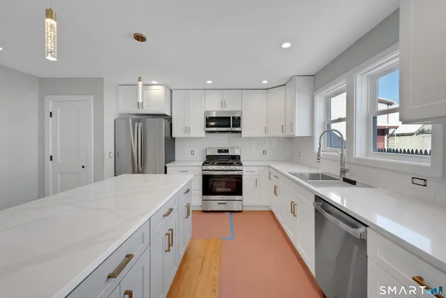 $4,800 | 20 Bouton Street, Unit B, Norwalk, CT 06854