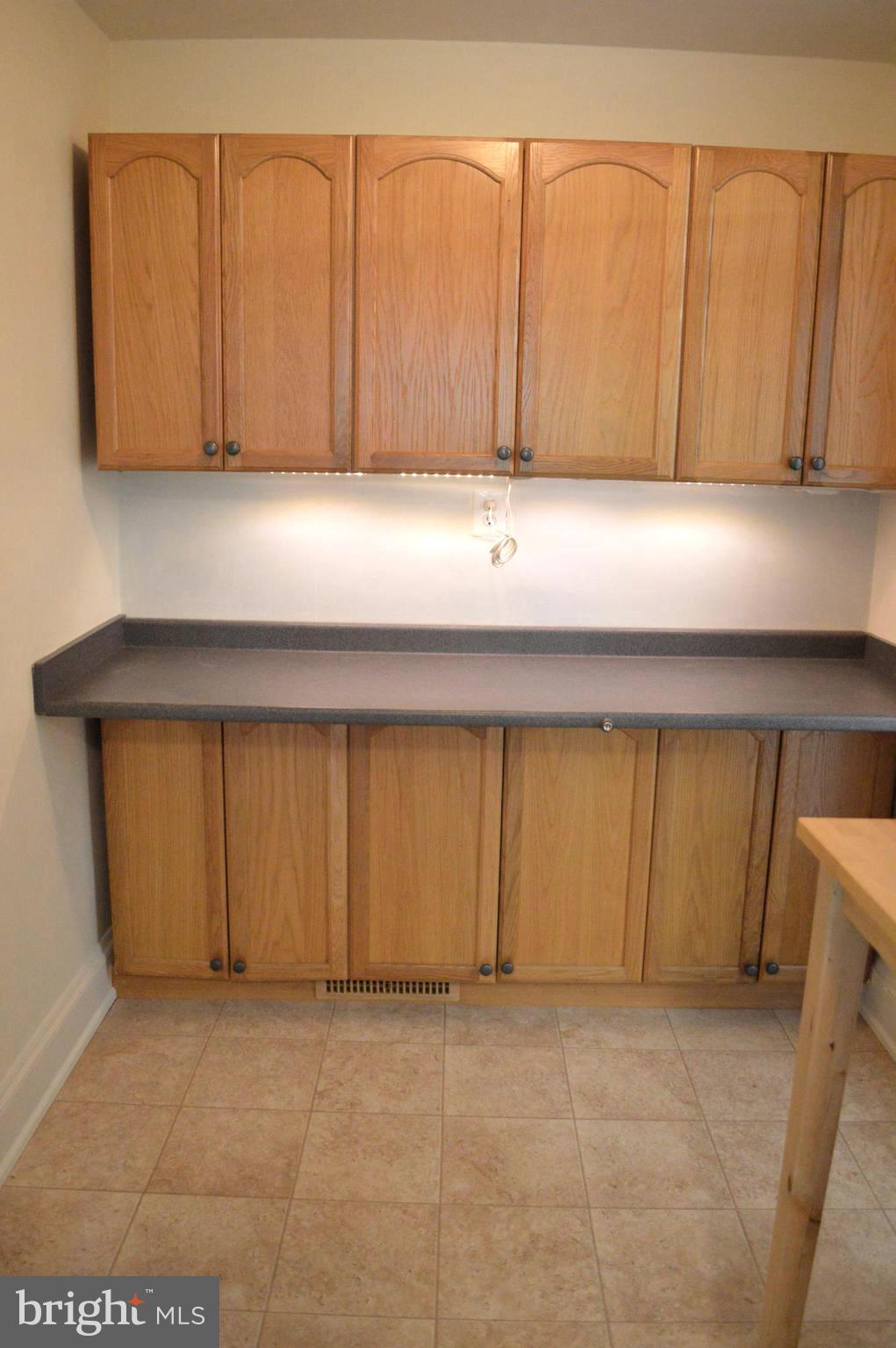 6708 Woodland Road Morningside, MD 20746 - Photo 16 of 42 Butler's Pantry View #2