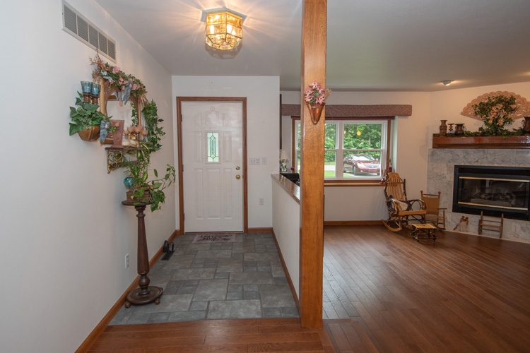 11060 Anderson Road Granger, IN 46530 - Photo 17 of 36 Gallery Image 17