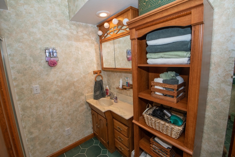 11060 Anderson Road Granger, IN 46530 - Photo 31 of 36 Gallery Image 31