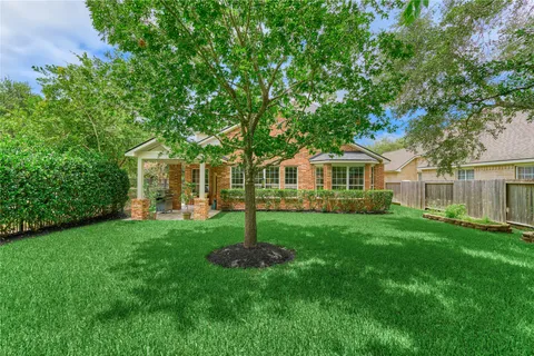 $475,000 | 18535 West Laura Shore Drive, Cypress, TX 77433