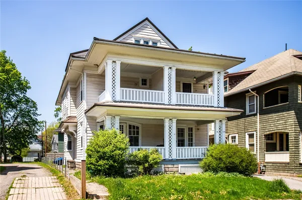 $1,150 | 103 Laburnam Crescent, Unit 103, Rochester, NY 14620