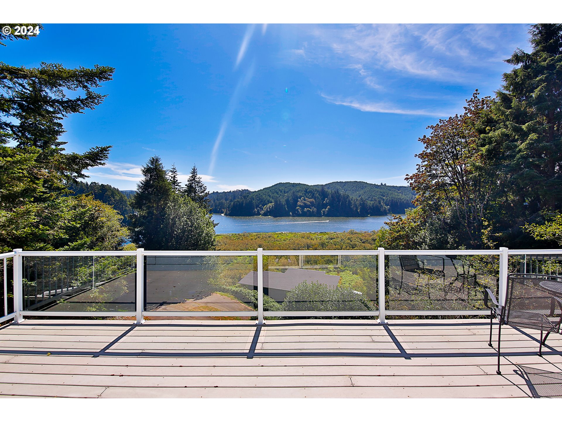 311 Council Hill Road Lakeside, OR 97449 - Photo 18 of 42 a view of a tennis court