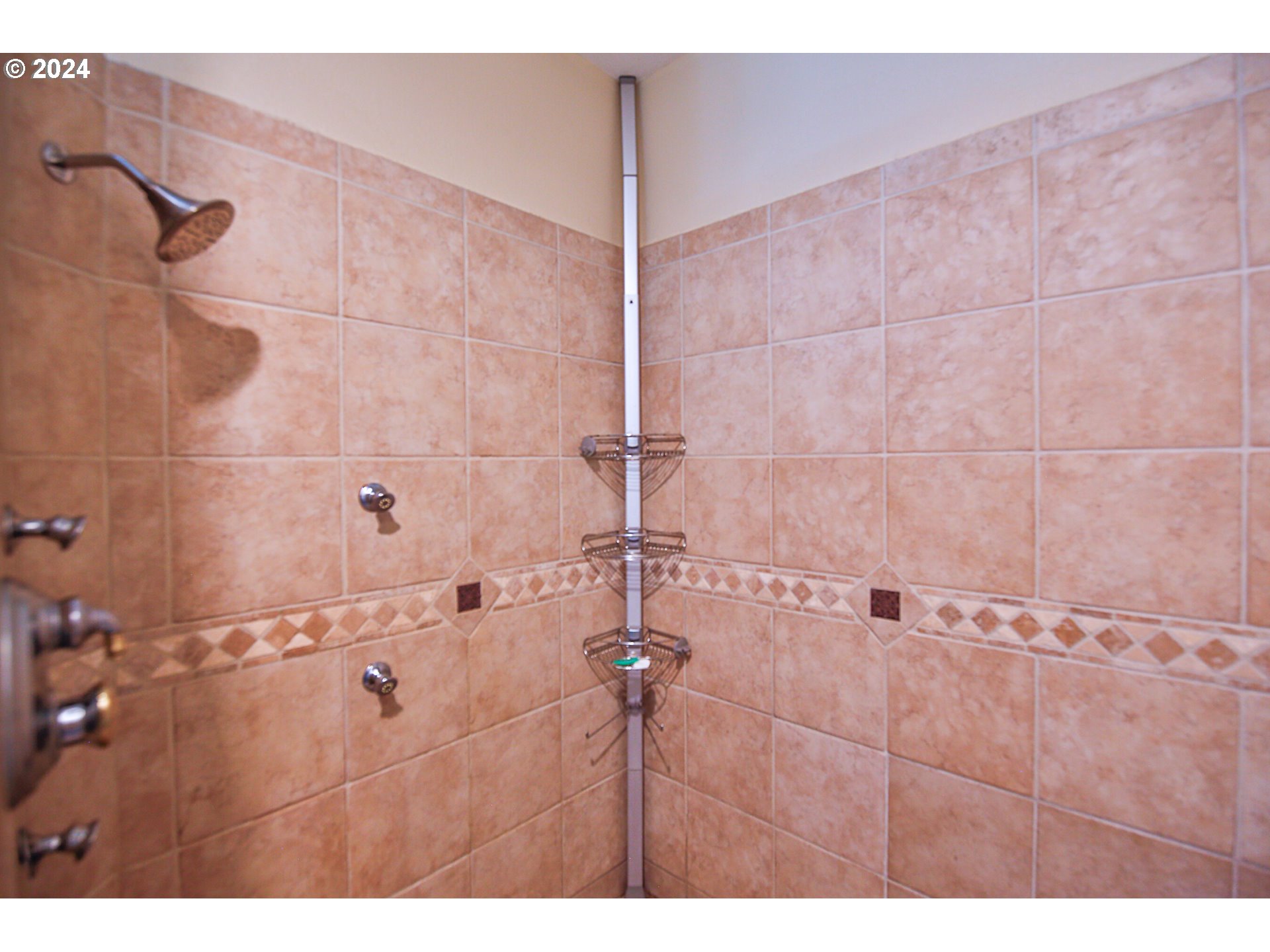 311 Council Hill Road Lakeside, OR 97449 - Photo 26 of 42 a bathroom with a shower