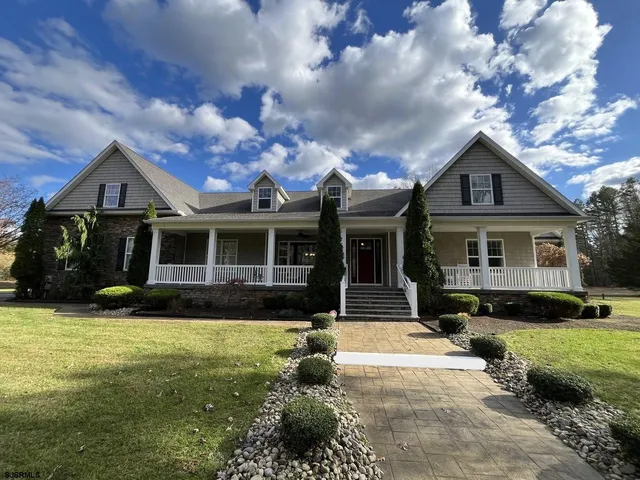 $769,500 | 2551 7th Avenue, Hammonton, NJ 08037