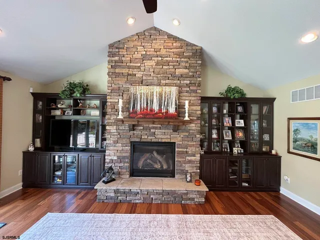 $769,500 | 2551 7th Avenue, Hammonton, NJ 08037