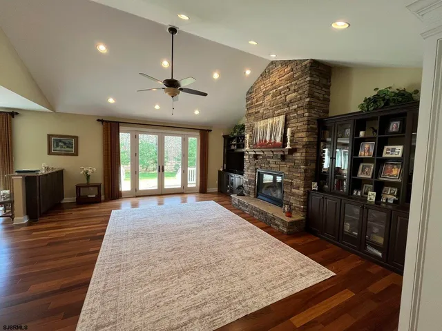 $769,500 | 2551 7th Avenue, Hammonton, NJ 08037