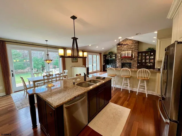 $769,500 | 2551 7th Avenue, Hammonton, NJ 08037