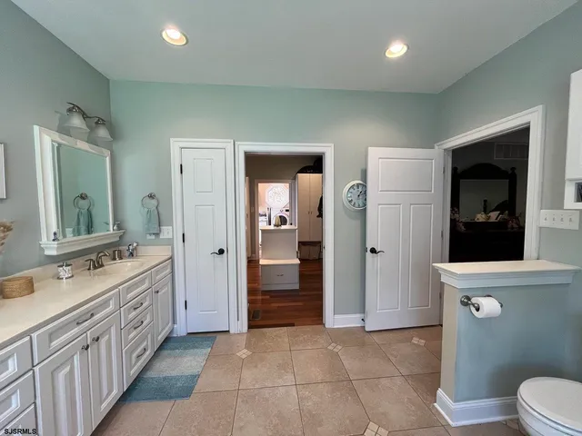 $769,500 | 2551 7th Avenue, Hammonton, NJ 08037