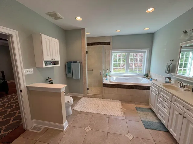 $769,500 | 2551 7th Avenue, Hammonton, NJ 08037