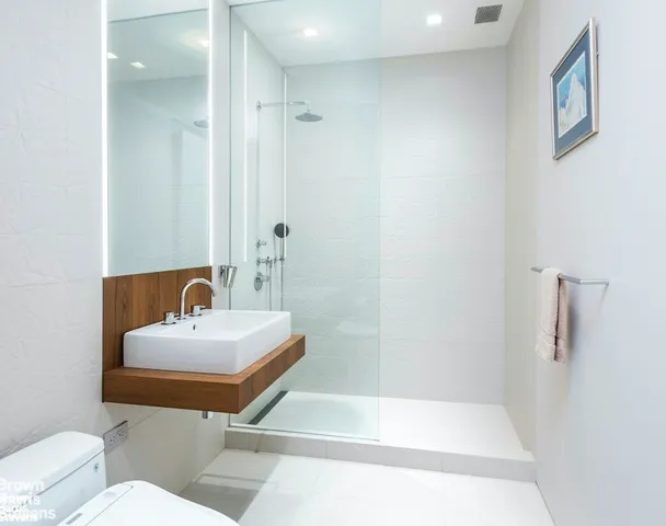 $10,950,000 | 15 Central Park West, Unit 15K | Upper West Side