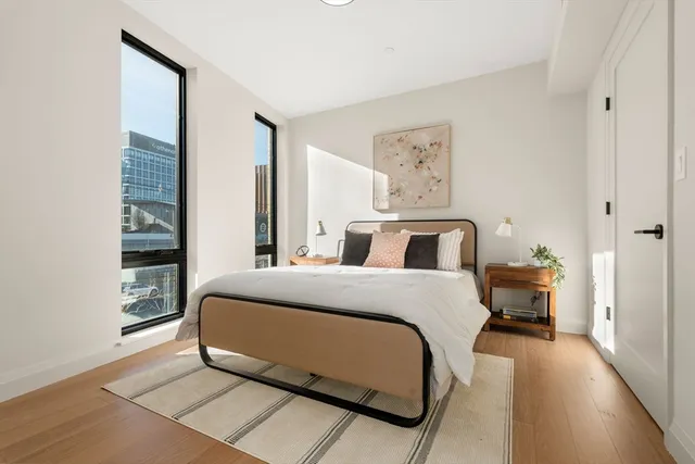 $799,000 | 100 Lincoln Street, Unit 304, Boston, MA 02135