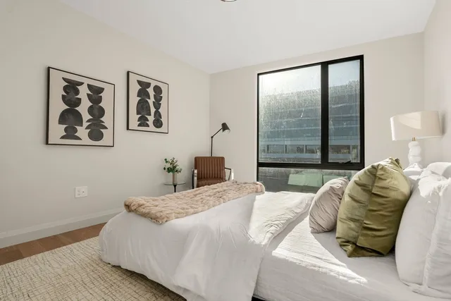 $799,000 | 100 Lincoln Street, Unit 304, Boston, MA 02135