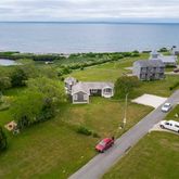 $1,240,000 | 10 Ocean Drive, Little Compton, RI 02837