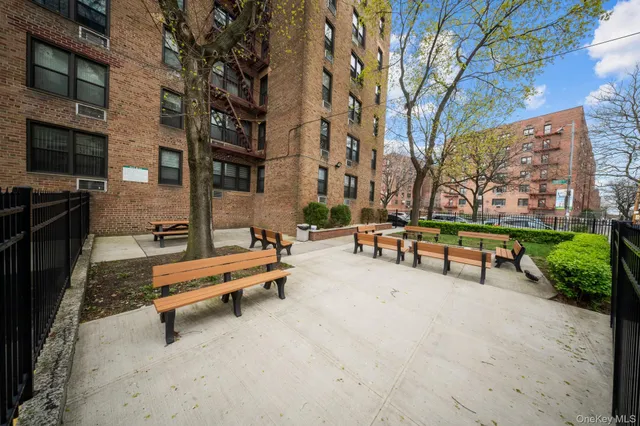 $2,500 | 58-03 Calloway Street, Unit 4FF | South Corona