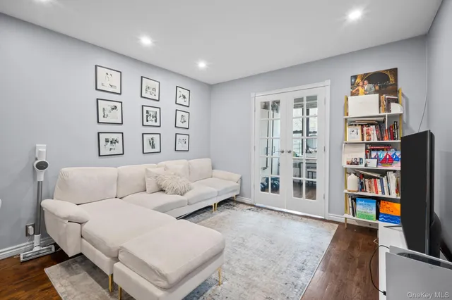 $2,500 | 58-03 Calloway Street, Unit 4FF | South Corona