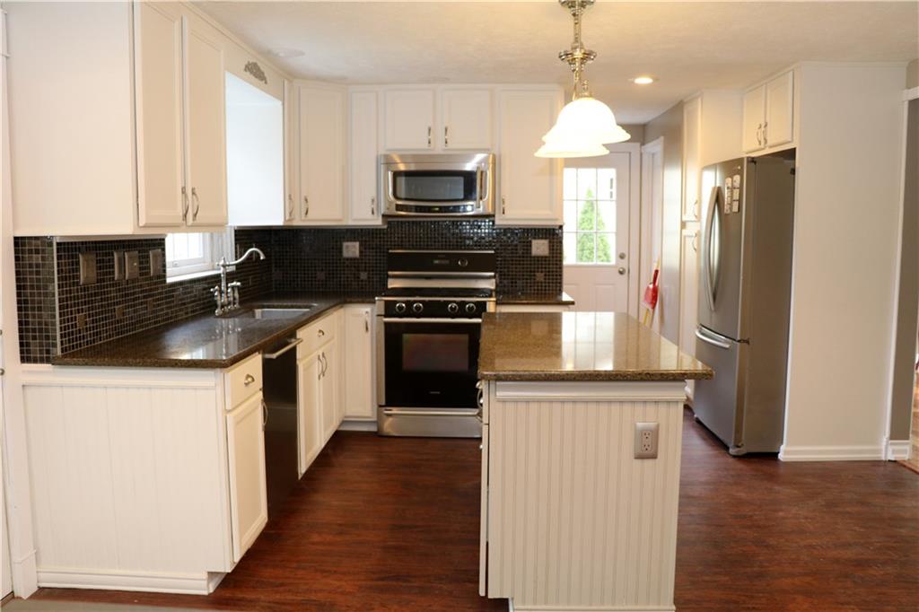 3226 Apache Road Pittsburgh, PA 15241 - Photo 9 of 25