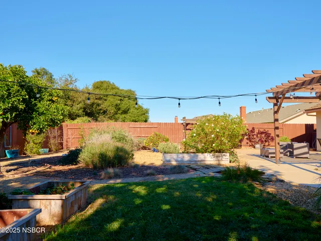 $929,999 | 4395 Coachman Way, Santa Maria, CA 93455