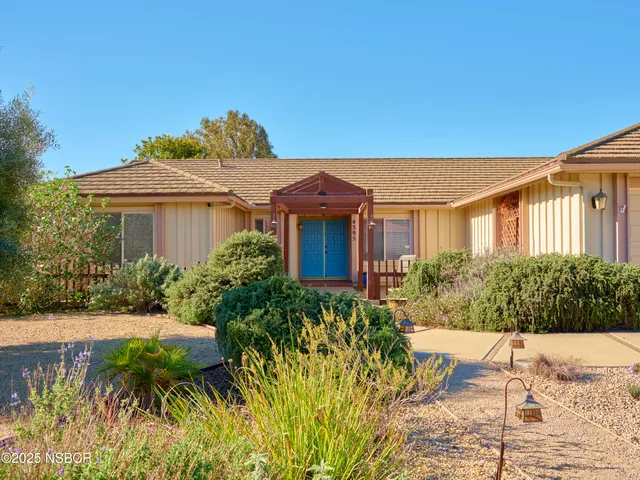 $929,999 | 4395 Coachman Way, Santa Maria, CA 93455