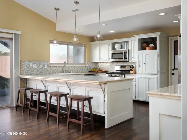 $929,999 | 4395 Coachman Way, Santa Maria, CA 93455