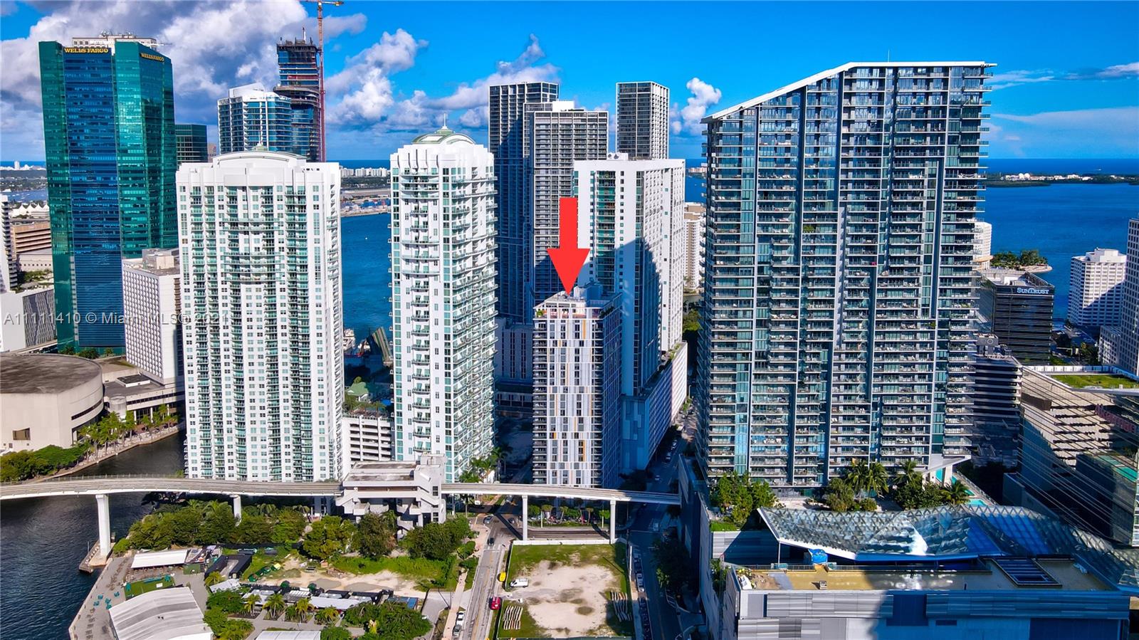 31 Southeast 6th Street, Unit 505 Miami, FL 33131 - Photo 56 of 71 a city view with tall buildings