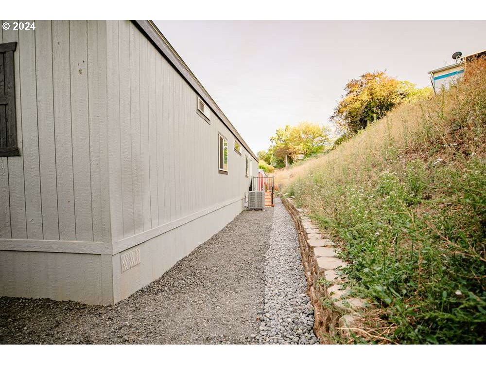 2801 Southwest Hautama Road, Unit 45 Pendleton, OR 97801 - Photo 17 of 25