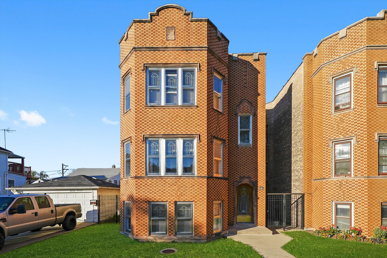 4928 West Altgeld Street Chicago, IL 60639 - Photo 1 of 51 Gallery Image 1