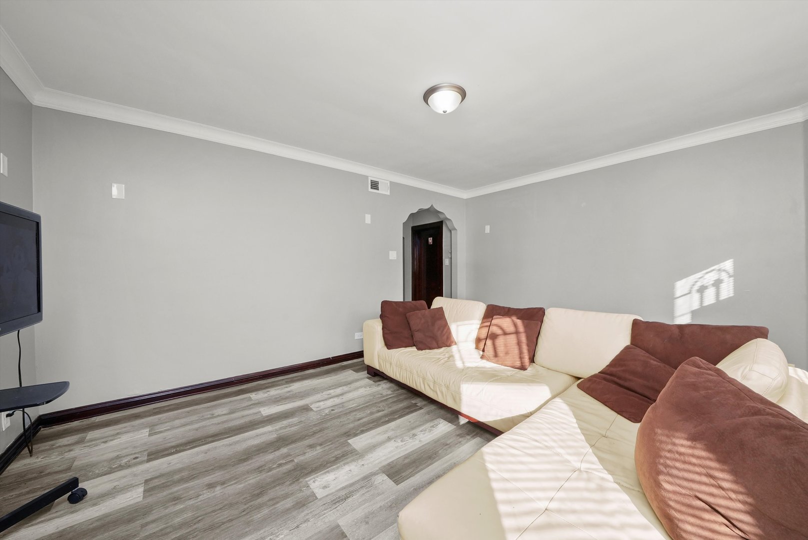 4928 West Altgeld Street Chicago, IL 60639 - Photo 6 of 51 Gallery Image 6