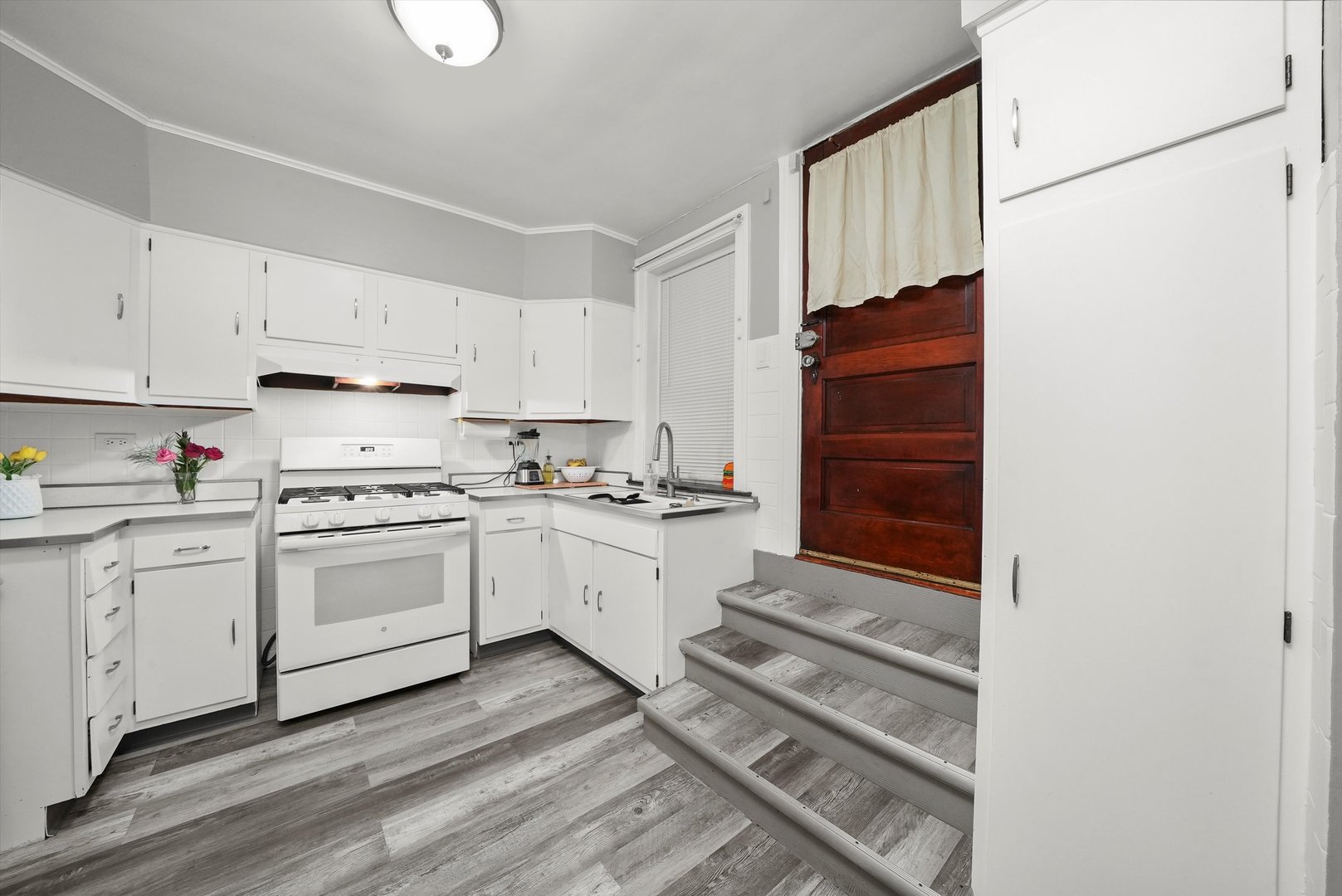 4928 West Altgeld Street Chicago, IL 60639 - Photo 10 of 51 Gallery Image 10