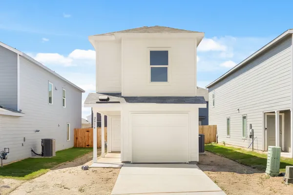 $1,450 | 2914 Carnelian Trail, San Antonio, TX 78264