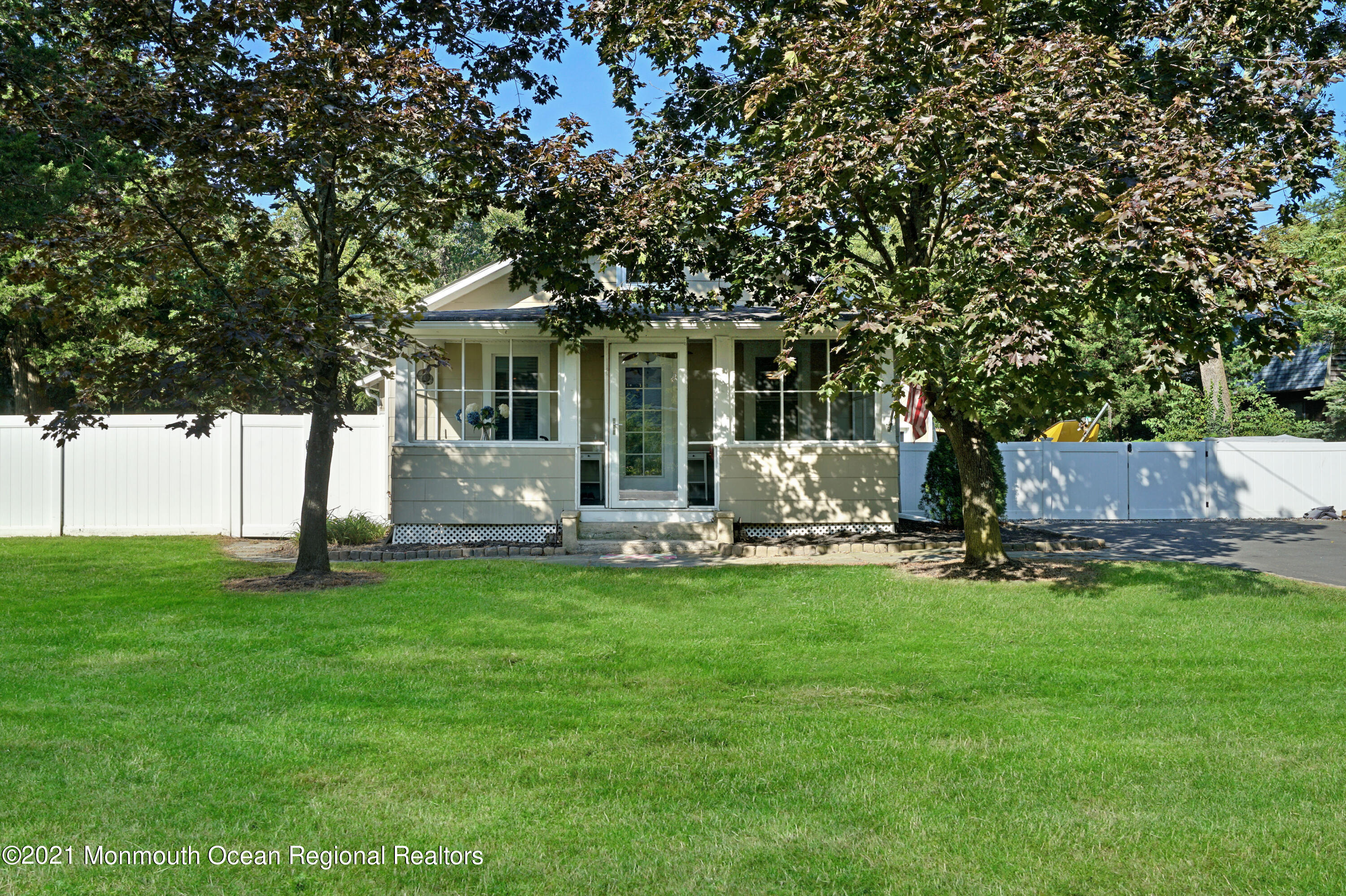 346 Cherry Quay Road Brick, NJ 08723 - Photo 2 of 27 a view of a house with backyard sitting area and garden