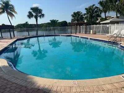 $2,000 | 9365 Fontainebleau Boulevard, Unit E228, Miami, FL 33172