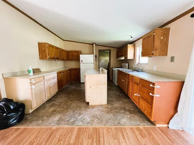 $78,250 | 1160 Southeast 5th Street, Linton, IN 47441