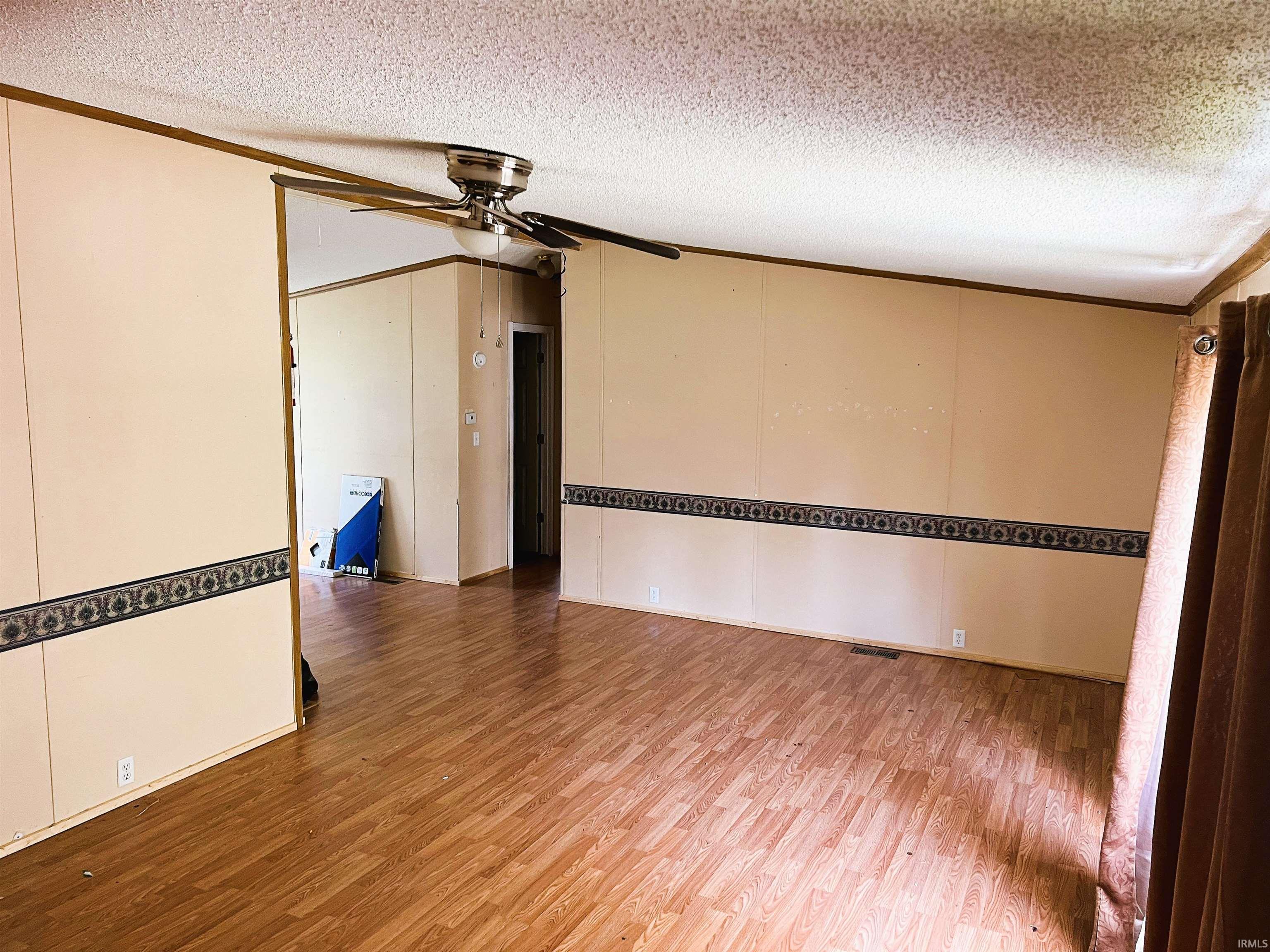 1160 Southeast 5th Street Linton, IN 47441 - Photo 3 of 18