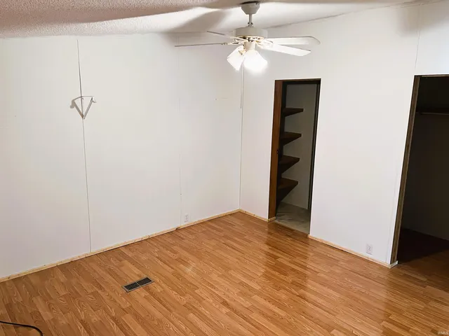 $78,250 | 1160 Southeast 5th Street, Linton, IN 47441