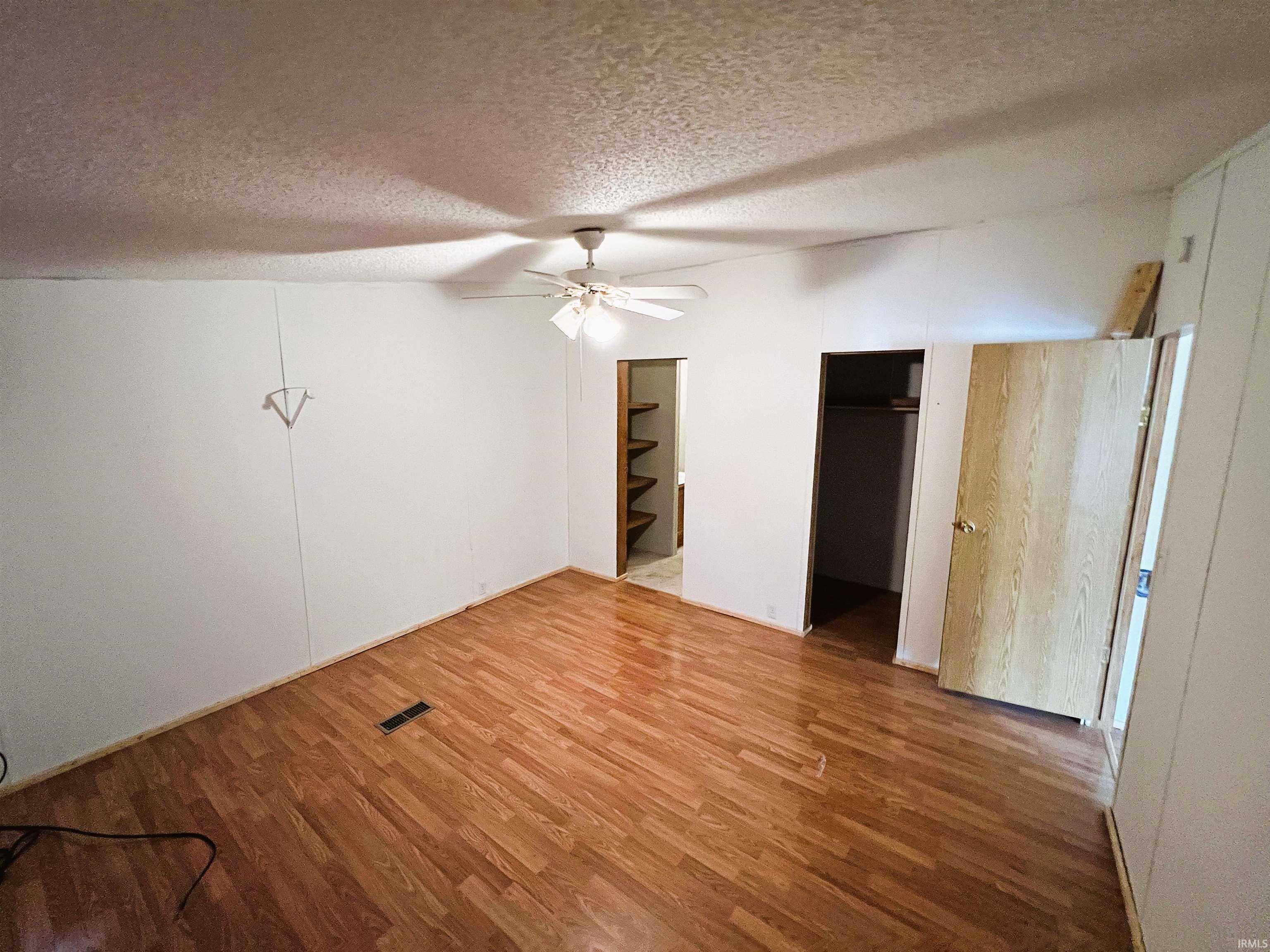 1160 Southeast 5th Street Linton, IN 47441 - Photo 7 of 18