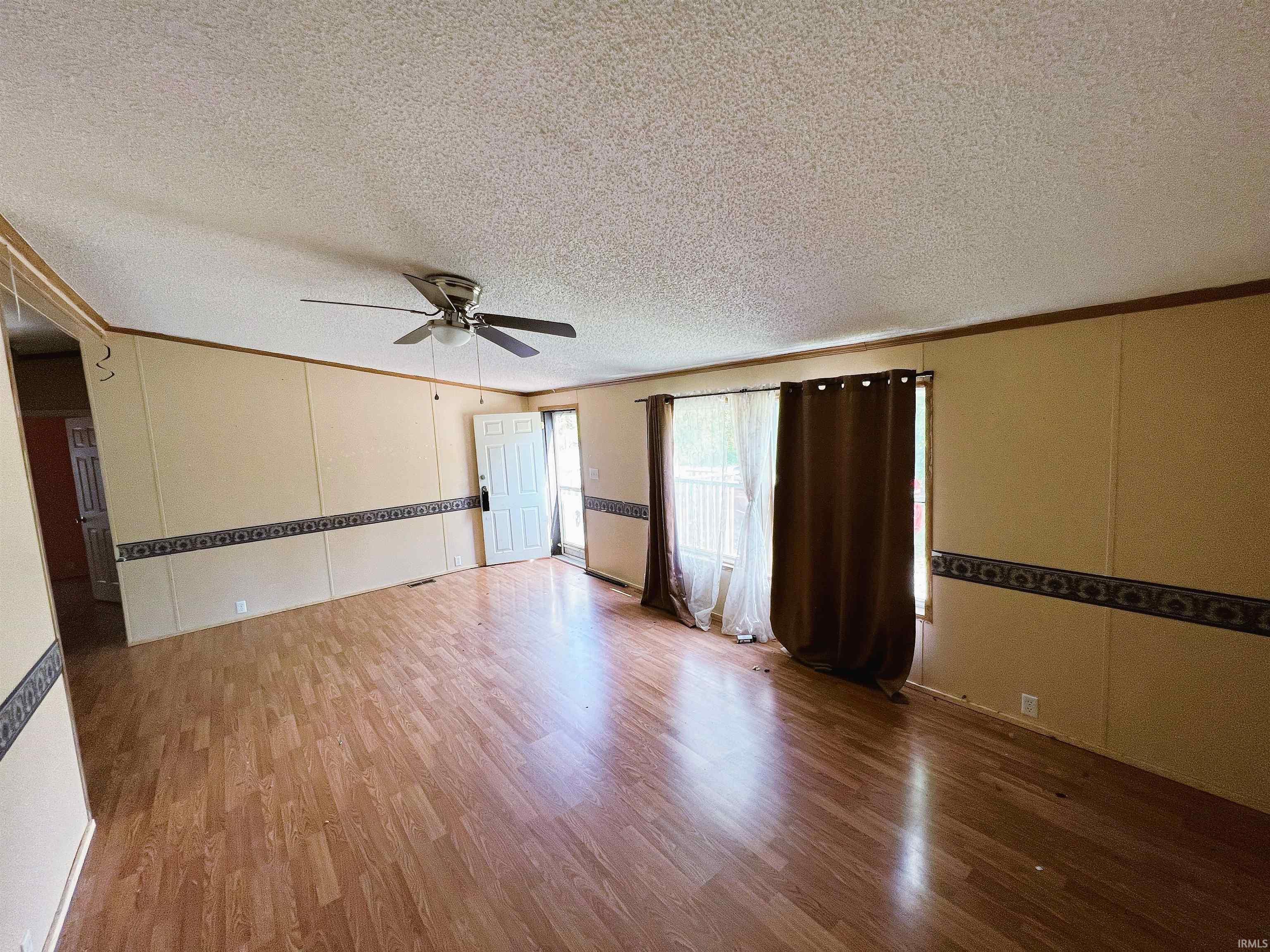 1160 Southeast 5th Street Linton, IN 47441 - Photo 9 of 18