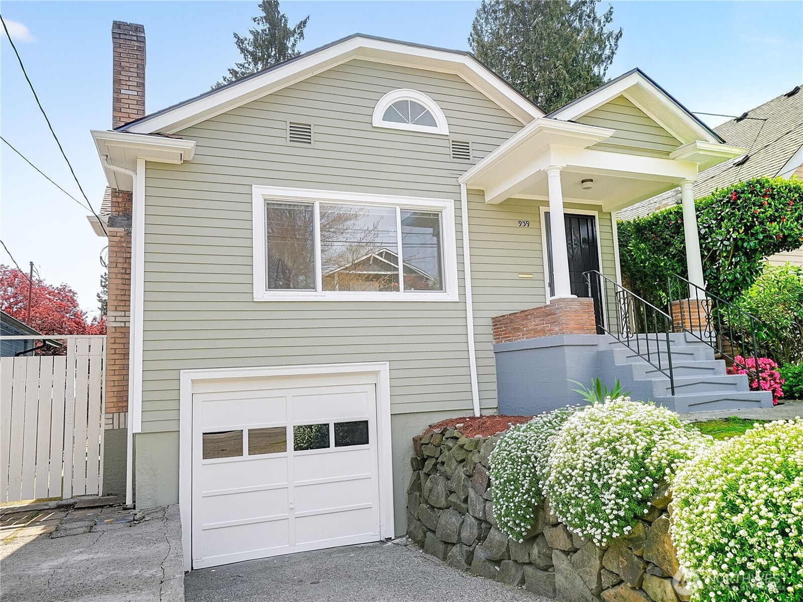 939 North 83rd Street Seattle, WA 98103 - Photo 2 of 18 Gallery Image 2