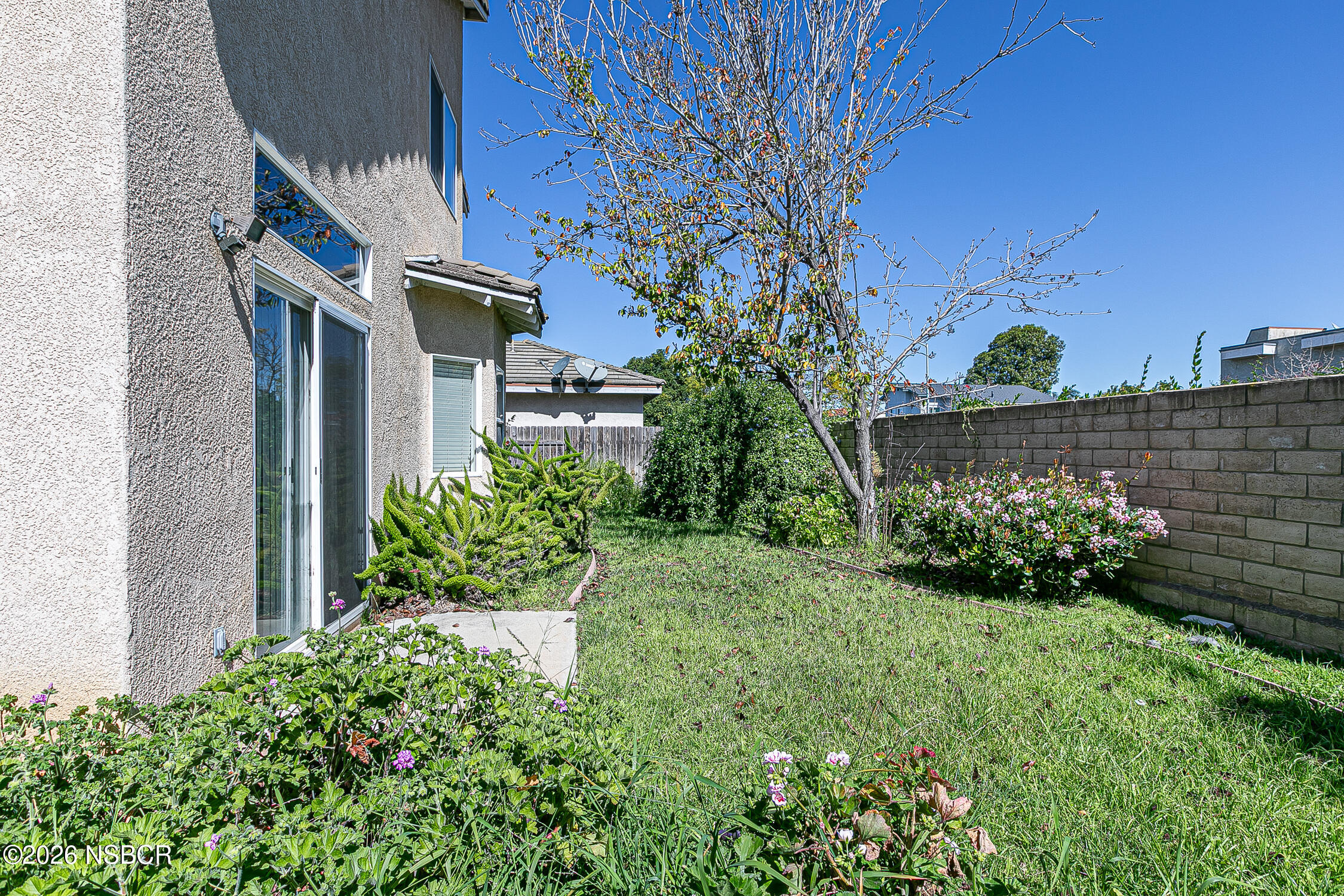 1838 Gable Lane Santa Maria, CA 93458 - Photo 28 of 31 a view of a garden with plants