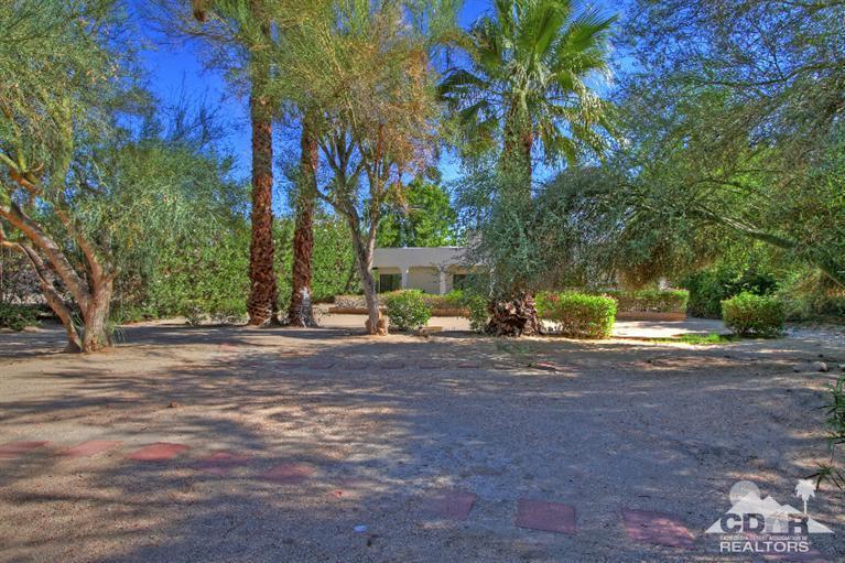 71523 Sahara Road Rancho Mirage, CA 92270 - Photo 28 of 30 a view of a house with a street