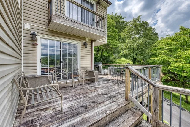 $999,000 | 197 Kilpatrick Point Drive, Hayesville, NC 28904