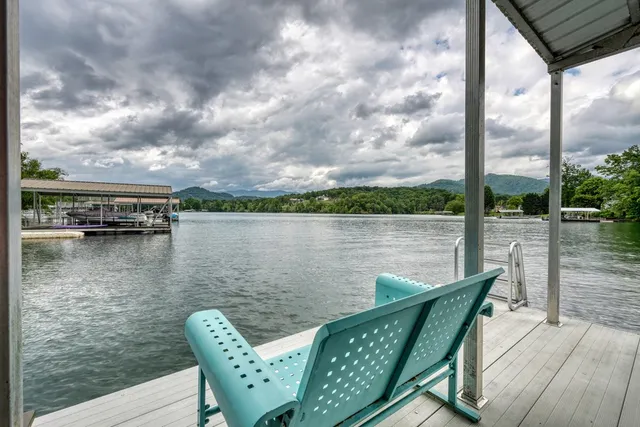$999,000 | 197 Kilpatrick Point Drive, Hayesville, NC 28904